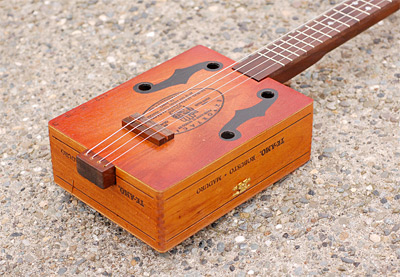 flat box guitar